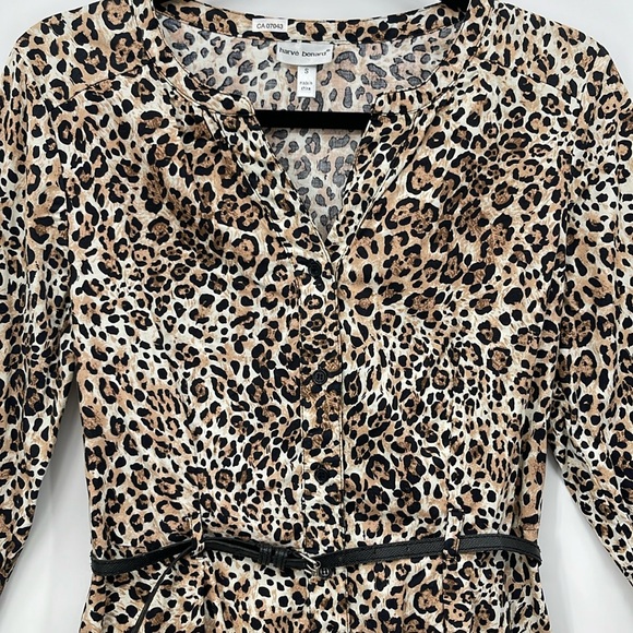 HARVE BENARD Leopard Peplum Shirt - Picture 2 of 3